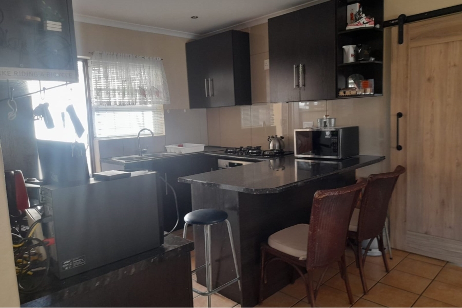 3 Bedroom Property for Sale in Vredelust Western Cape